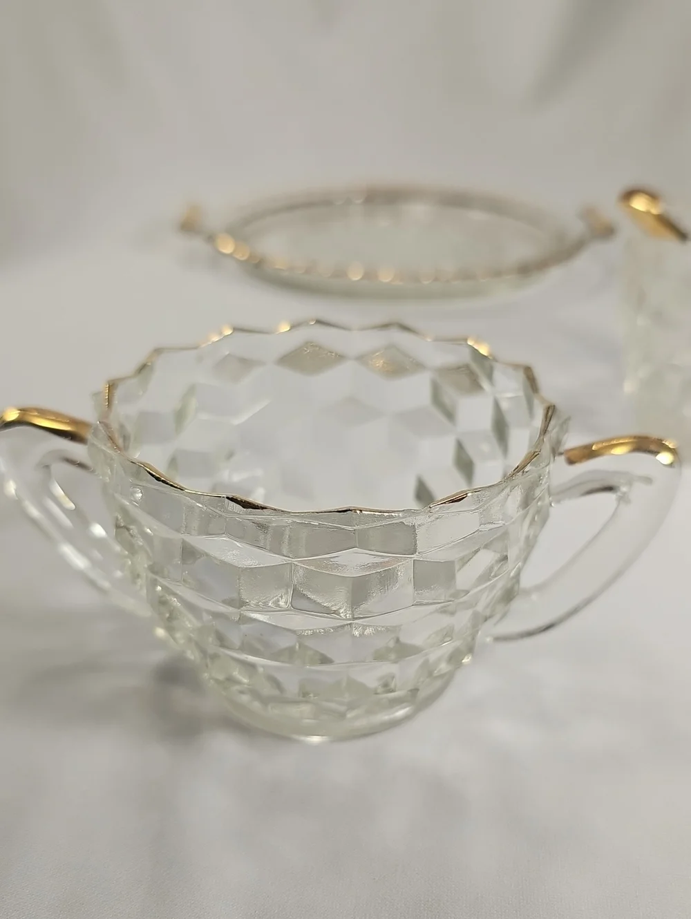 Jeannette Glass elegant vintage